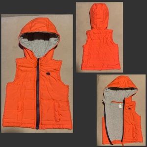 Unisex • Orange hoodie vest (3T)